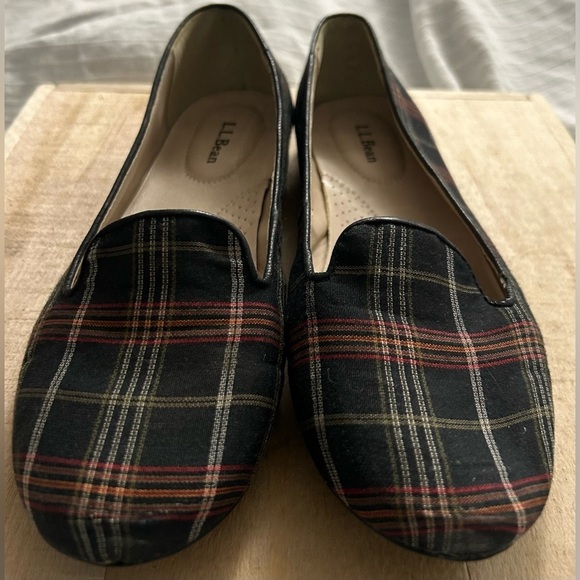 LL Bean Women's Signature Classic Red/Black Plaid Canvas Slip-On Loafers Sz 8.5M - Picture 3 of 8